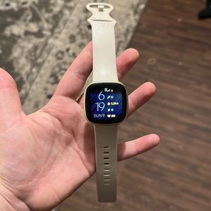 Fitbit Versa 3